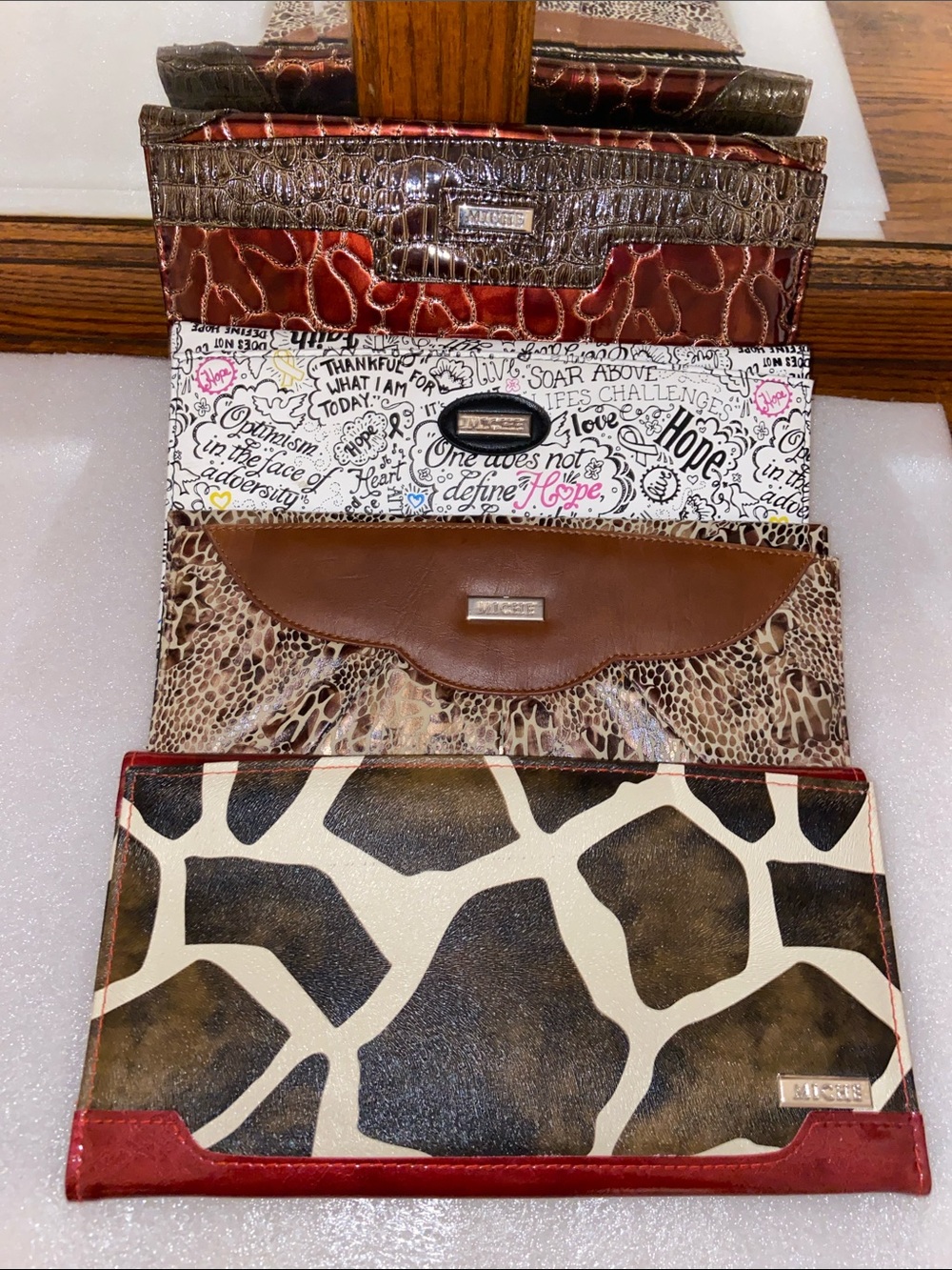 EUC Miche Classic Patterned Shell Bundle Of 4